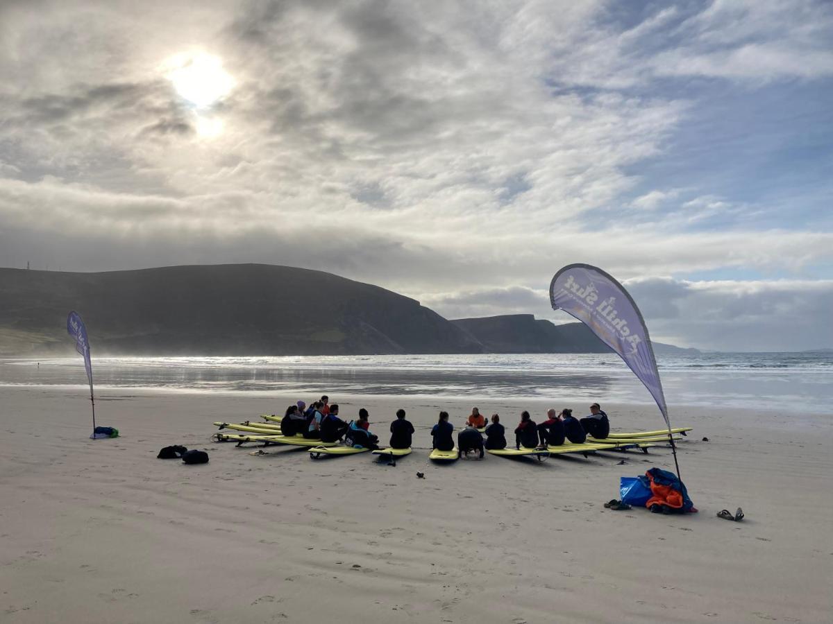 Achill Surf Centre Hostel Bellanasally Bagian luar foto